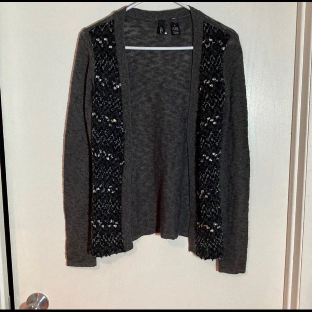 Buckle Boutique‎ Cardigan small